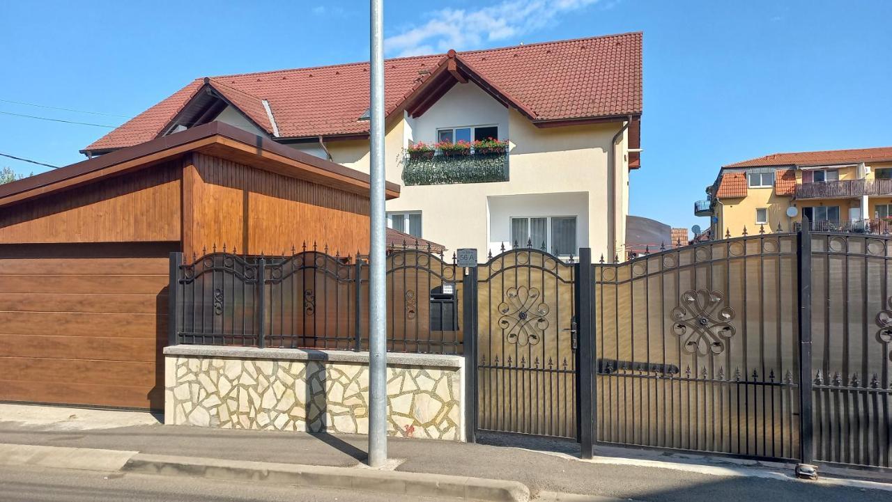 Dove Apartment Сибиу Экстерьер фото